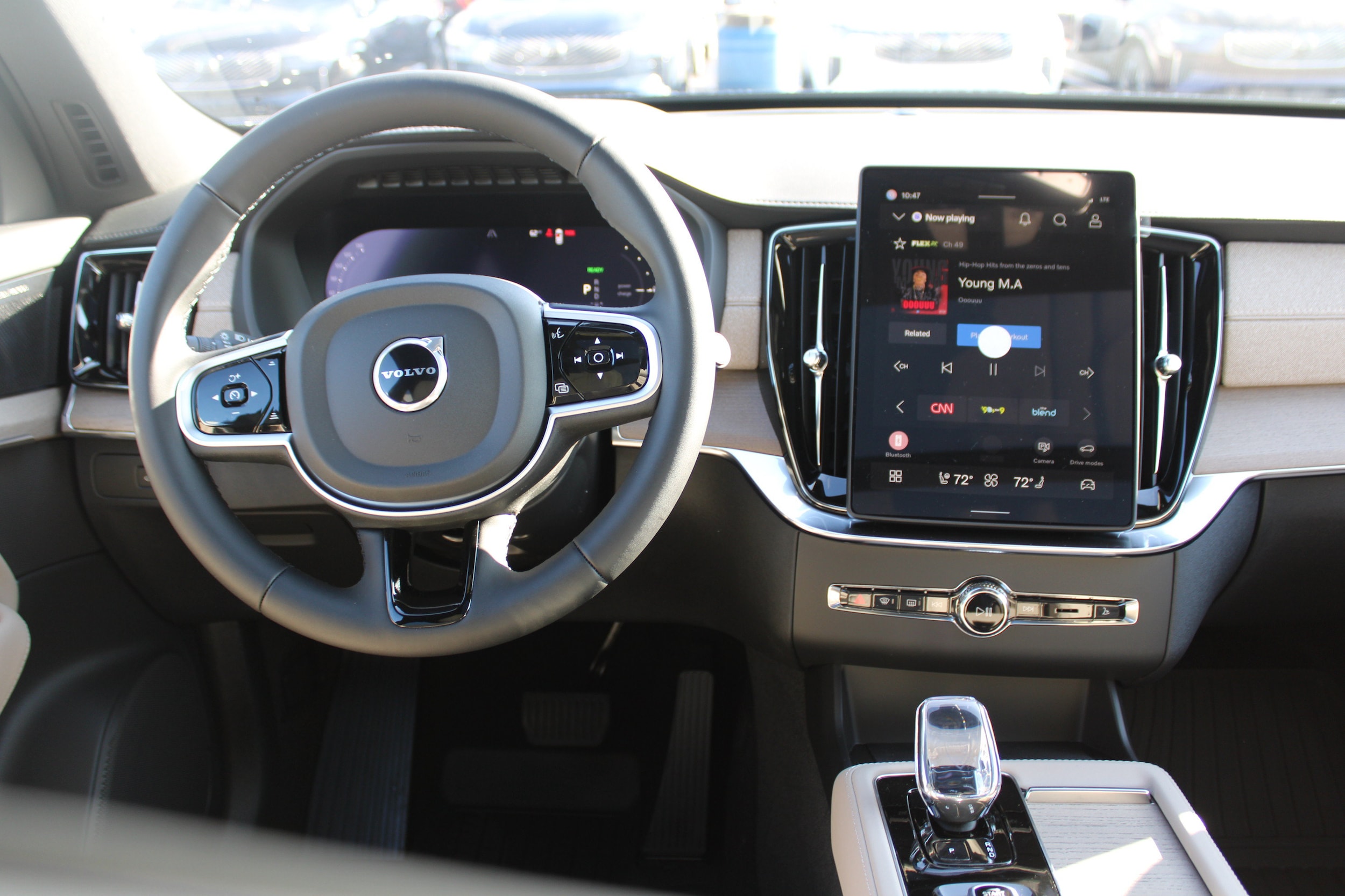 2026 Volvo XC90 Plus - Photo 42