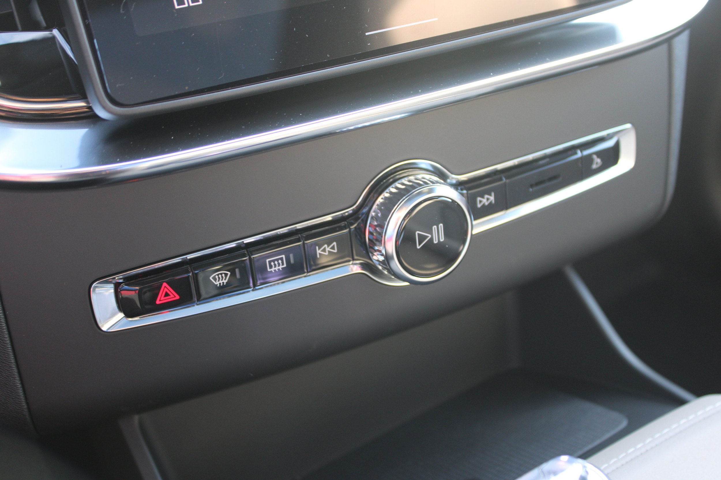 2026 Volvo XC90 Plus - Photo 27