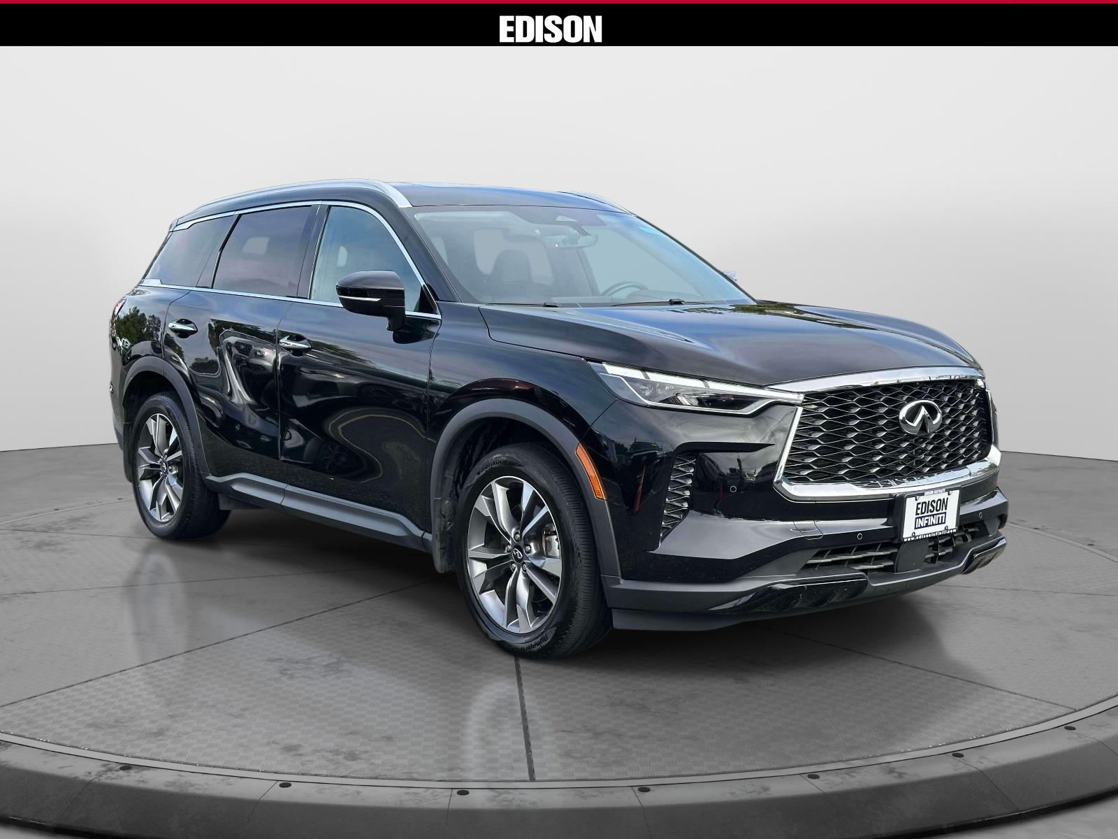 2024 INFINITI QX60 LUXE
