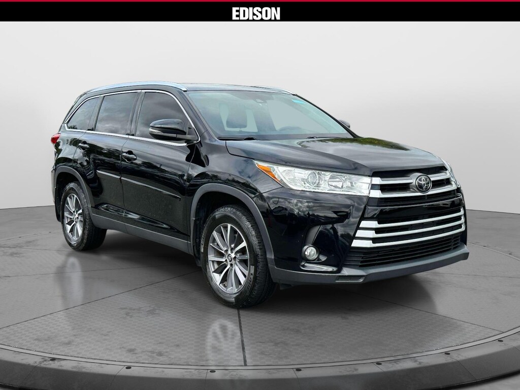 Used 2019 Toyota Highlander SE V6 AWD (Natl) Sport Utility