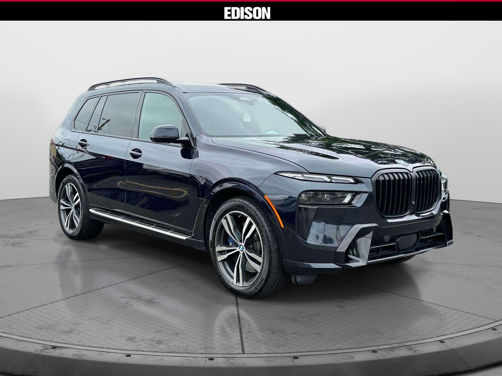 2023 BMW X7