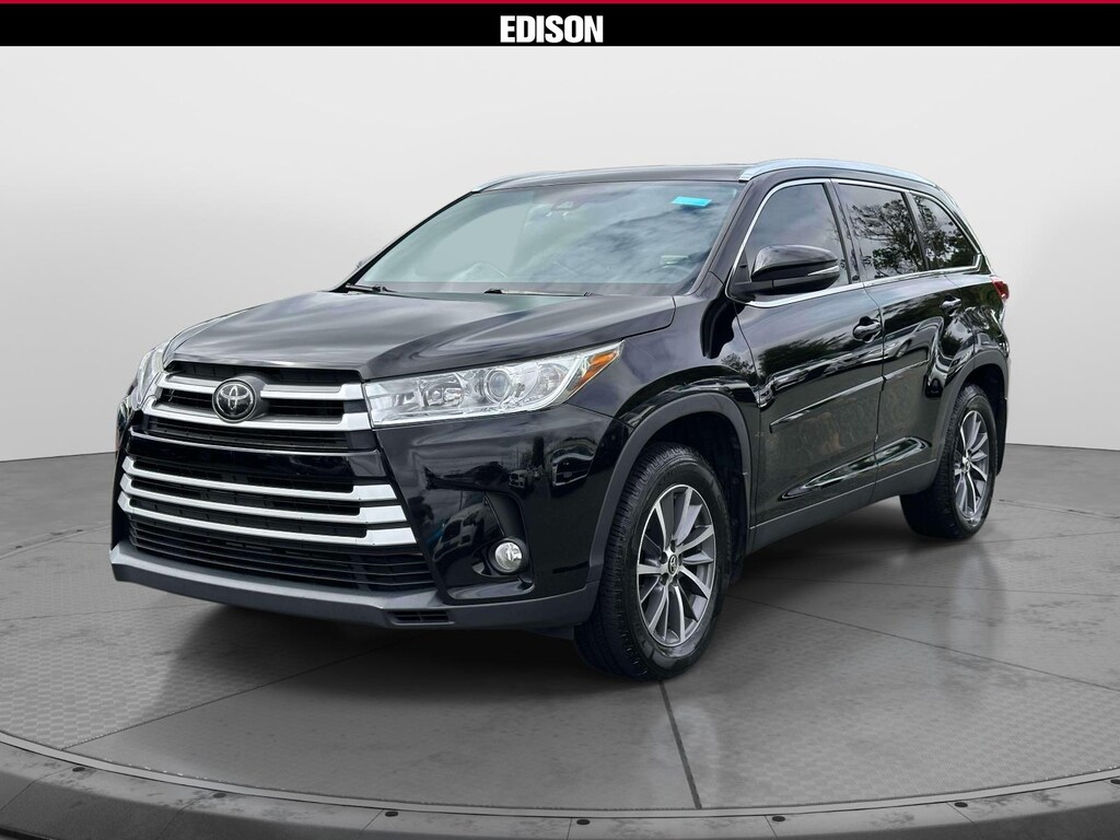 Used 2019 Toyota Highlander SE V6 AWD (Natl) Sport Utility