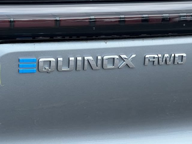 2026 Chevrolet Equinox EV 2LT - Photo 2