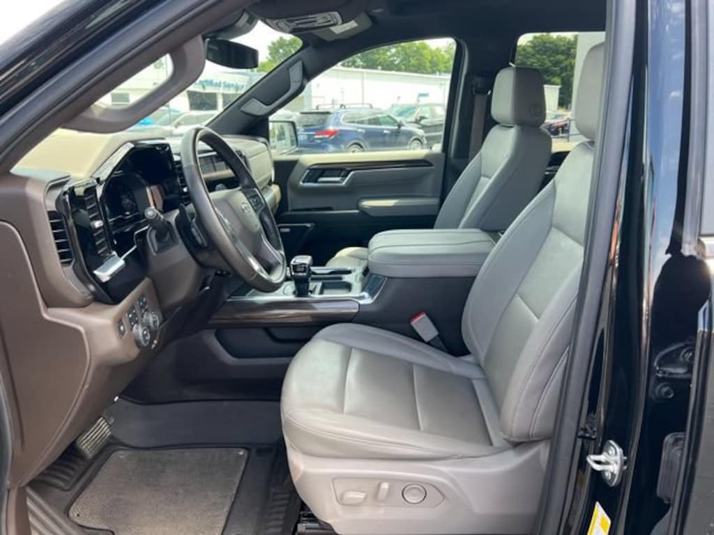 Used 2024 Chevrolet Silverado 1500 RST Truck
