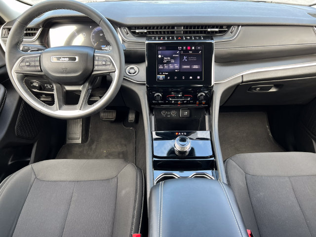 Used 2023 Jeep Grand Cherokee Laredo 4x4 SUV
