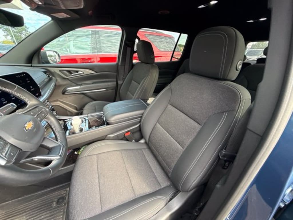 Used 2026 Chevrolet Traverse LT SUV