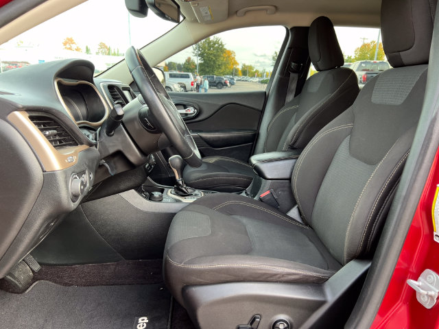 Used 2016 Jeep Cherokee Latitude SUV