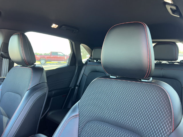 2026 Ford Escape ST-Line Select - Photo 10