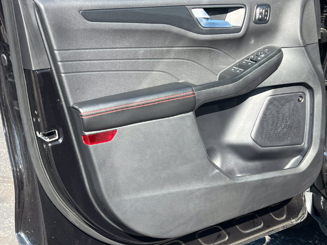 2026 Ford Escape ST-Line Select - Photo 12