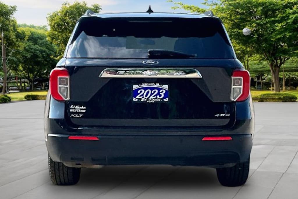 Used 2023 Ford Explorer XLT SUV
