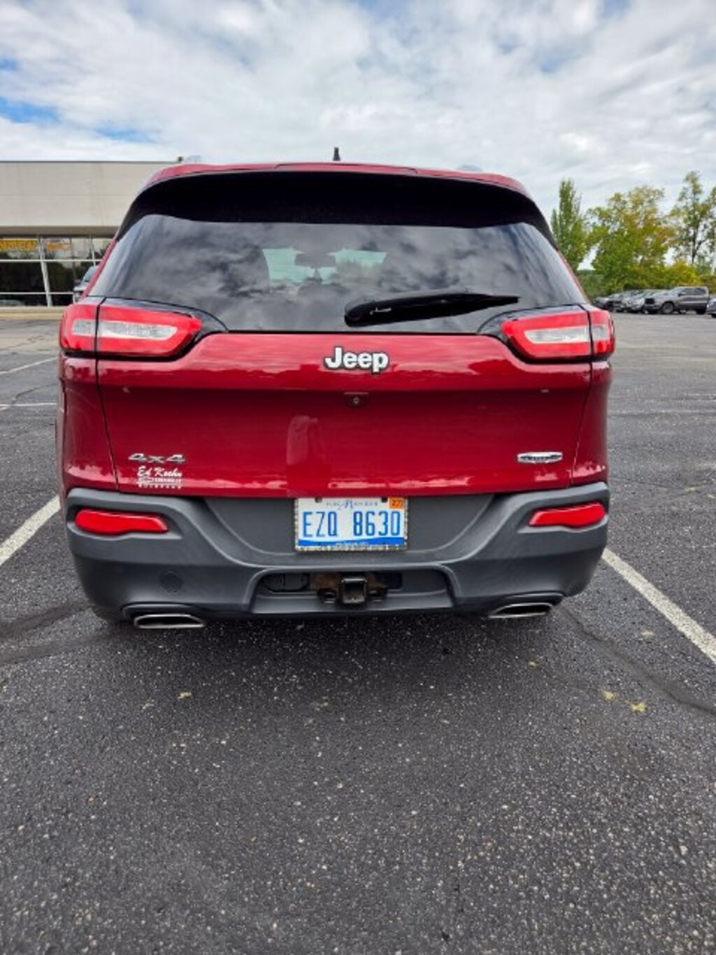 Used 2016 Jeep Cherokee Latitude SUV