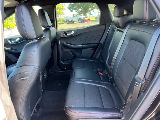 2026 Ford Escape ST-Line Select - Photo 4