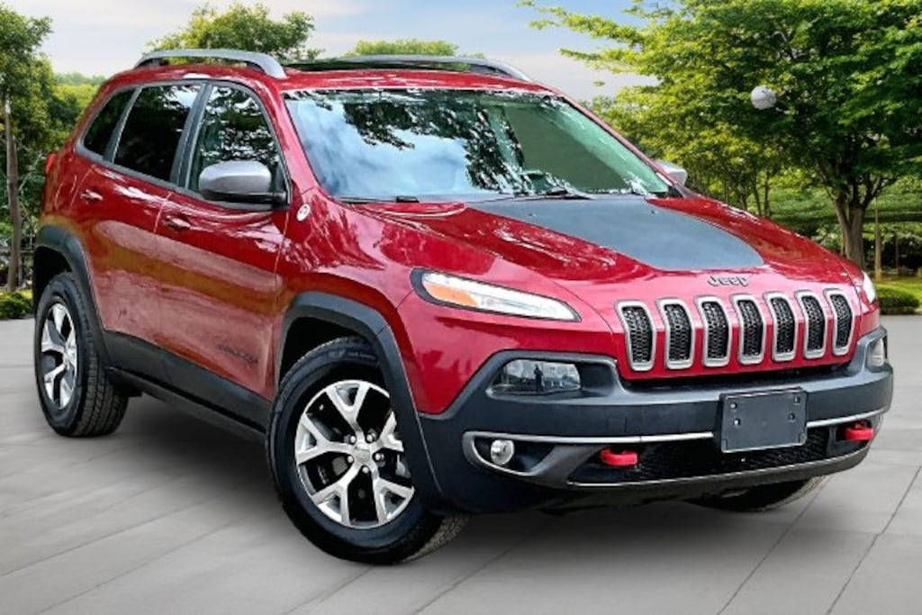 Used 2017 Jeep Cherokee Trailhawk SUV