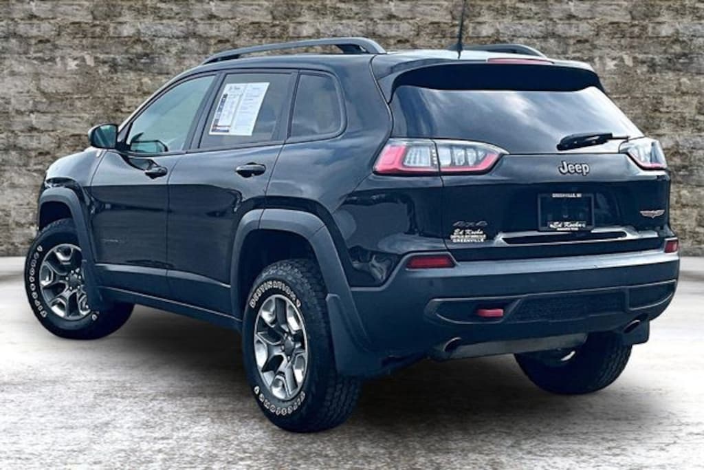 Used 2019 Jeep Cherokee Trailhawk SUV