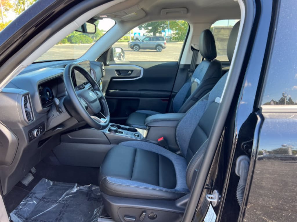New 2025 Ford Bronco Sport Outer Banks SUV