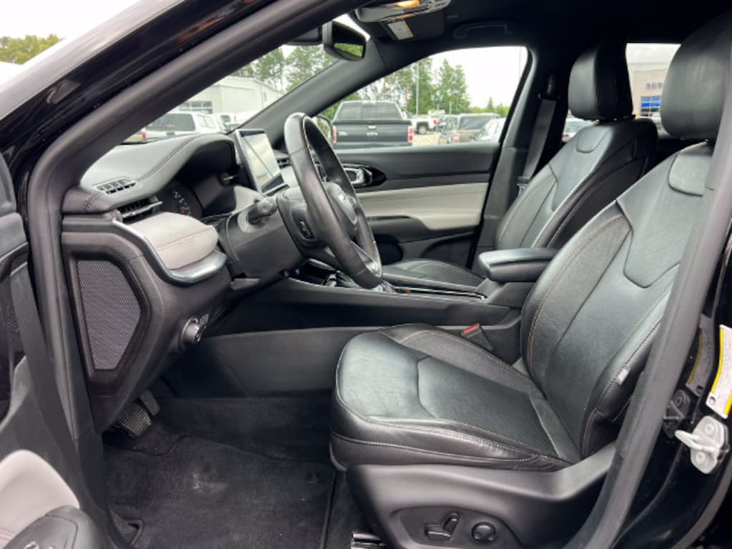 Used 2023 Jeep Compass Limited SUV