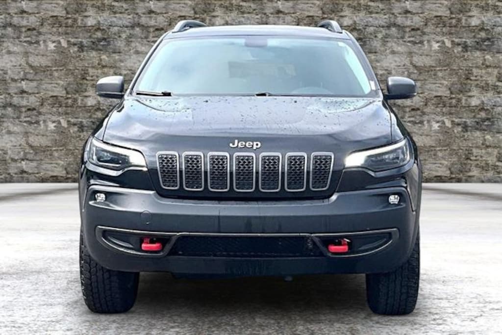 Used 2019 Jeep Cherokee Trailhawk SUV