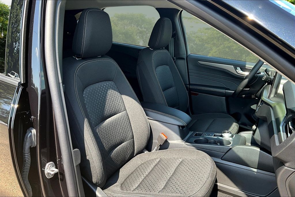 2025 Ford Escape Active - Photo 8