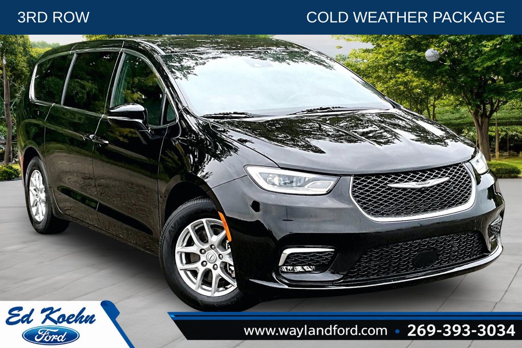Used 2026 Chrysler Pacifica Select Minivan/Van