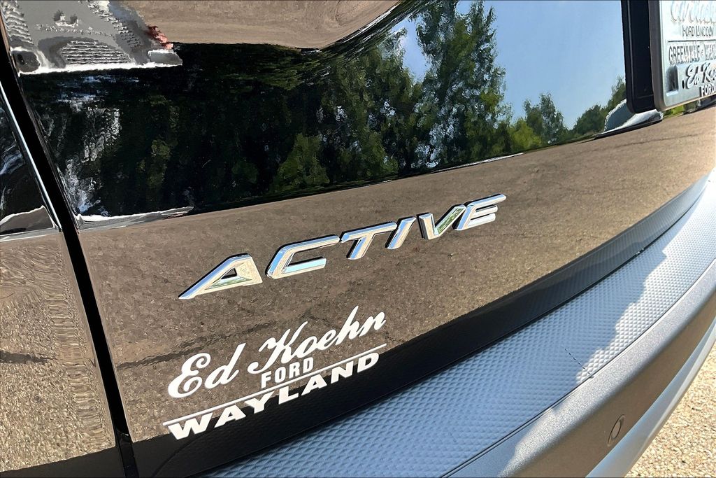 2025 Ford Escape Active - Photo 11