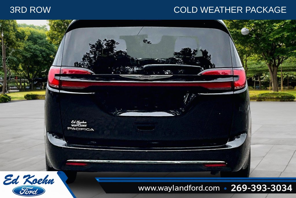 Used 2026 Chrysler Pacifica Select Minivan/Van