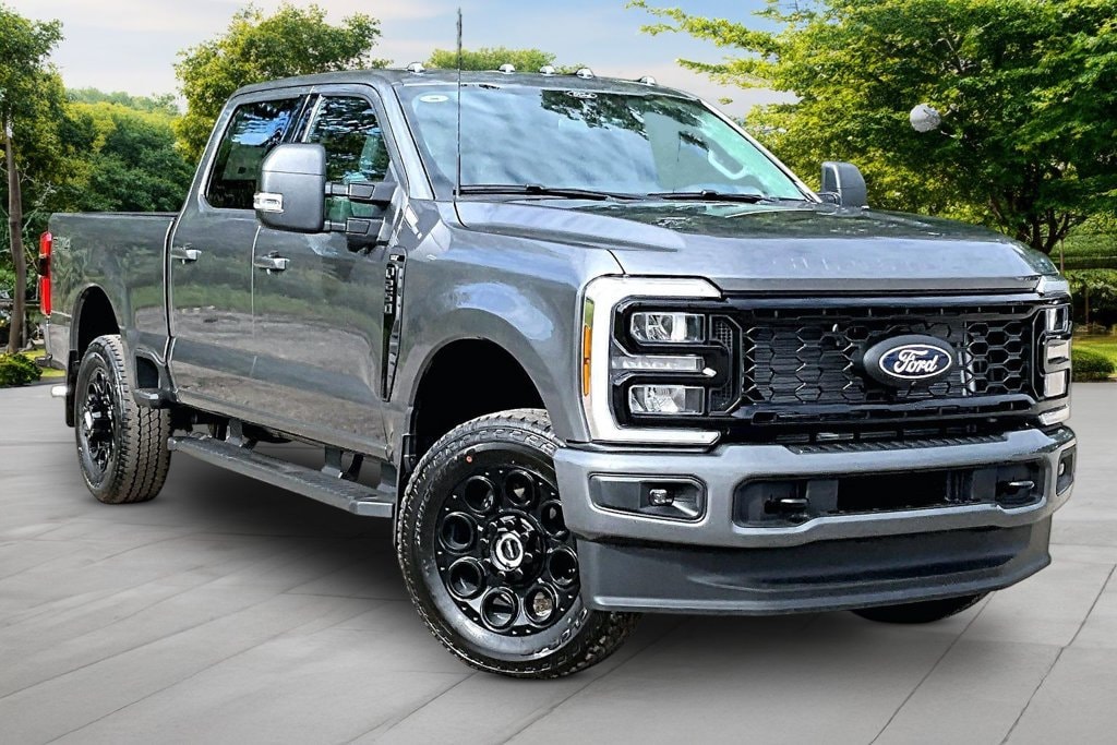 New 2027 Ford Super Duty F-250® XLT TRUCK