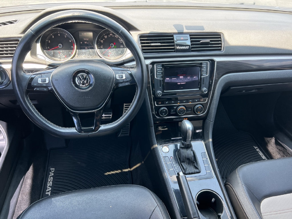 Used 2018 Volkswagen Passat 3.6L V6 GT Sedan