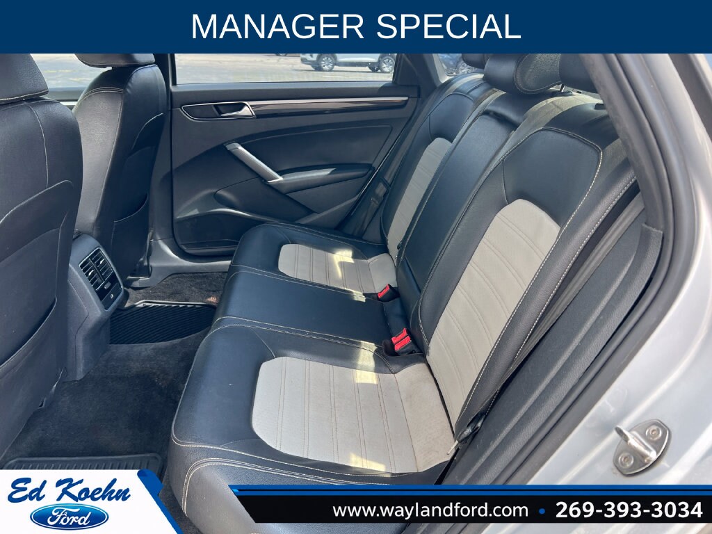 Used 2018 Volkswagen Passat 3.6L V6 GT Sedan