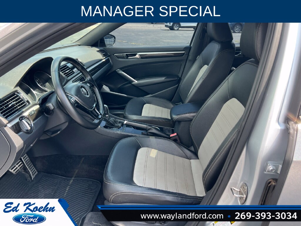 Used 2018 Volkswagen Passat 3.6L V6 GT Sedan