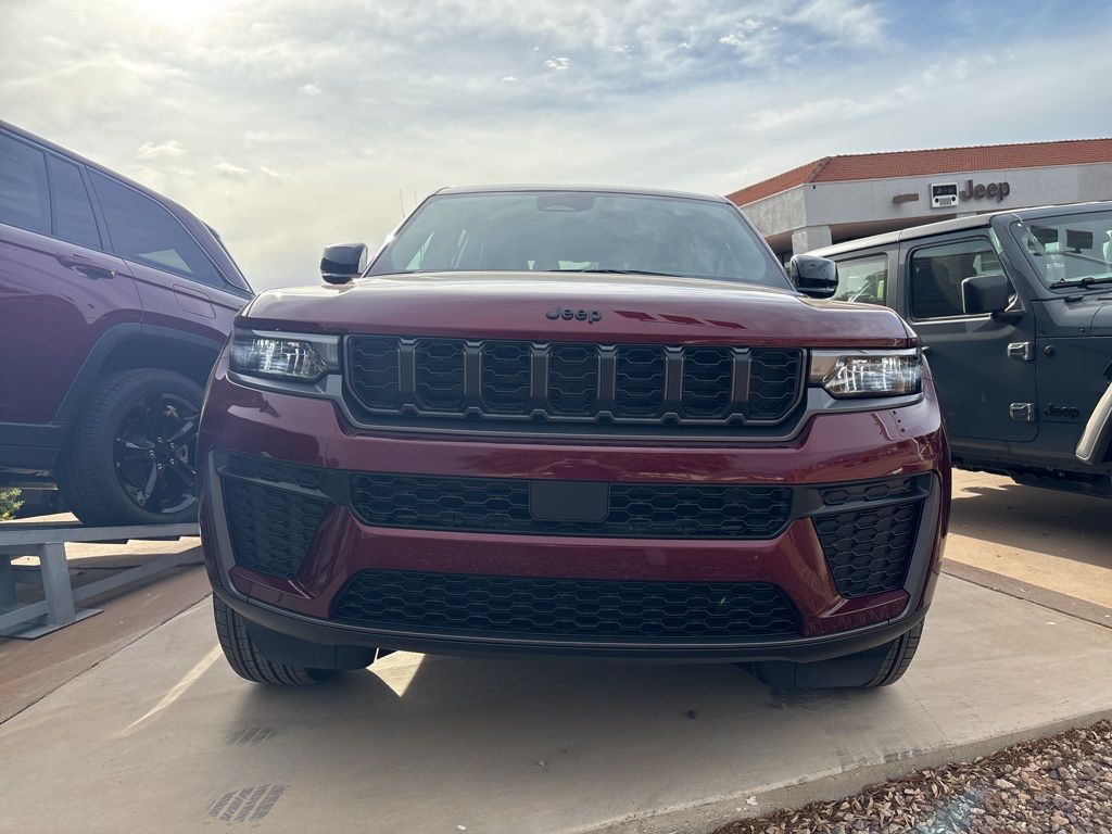 New 2026 Jeep Grand Cherokee L LAREDO ALTITUDE 4X4 Sport Utility