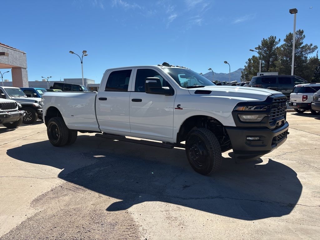 New 2026 Ram 3500 TRADESMAN CREW CAB 4X4 8' BOX Pickup