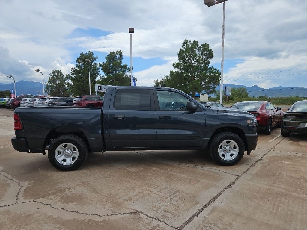 New 2026 Ram 1500 TRADESMAN CREW CAB 4X4 5'7 BOX Pickup