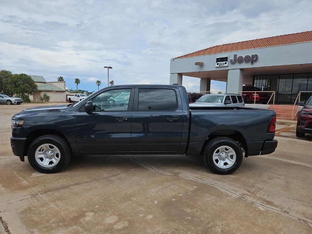 New 2026 Ram 1500 TRADESMAN CREW CAB 4X4 5'7 BOX Pickup