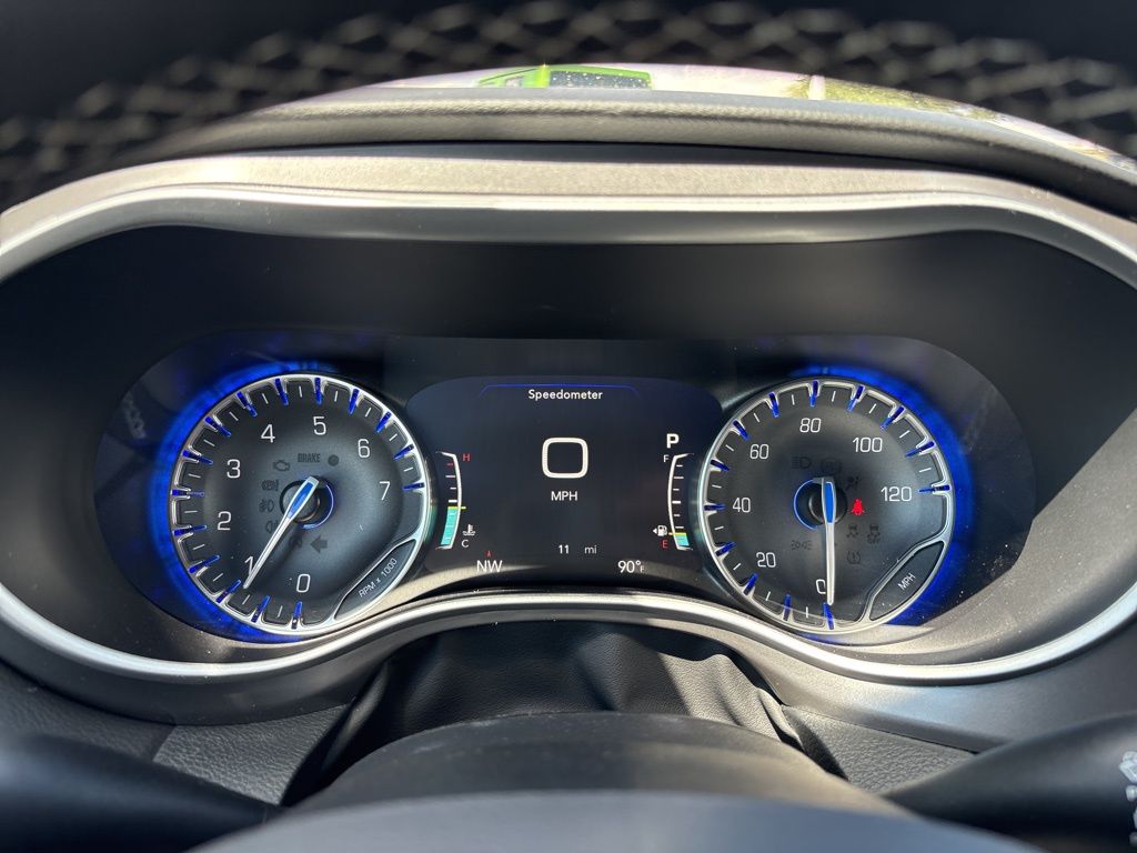 2026 Chrysler Voyager LX - Photo 35
