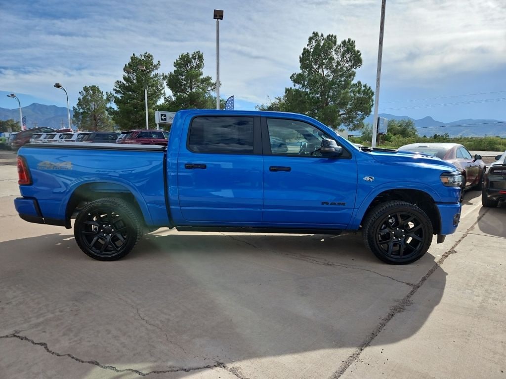 New 2026 Ram 1500 LARAMIE CREW CAB 4X4 5'7 BOX Pickup