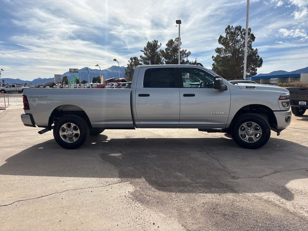New 2026 Ram 3500 BIG HORN CREW CAB 4X4 8' BOX Pickup