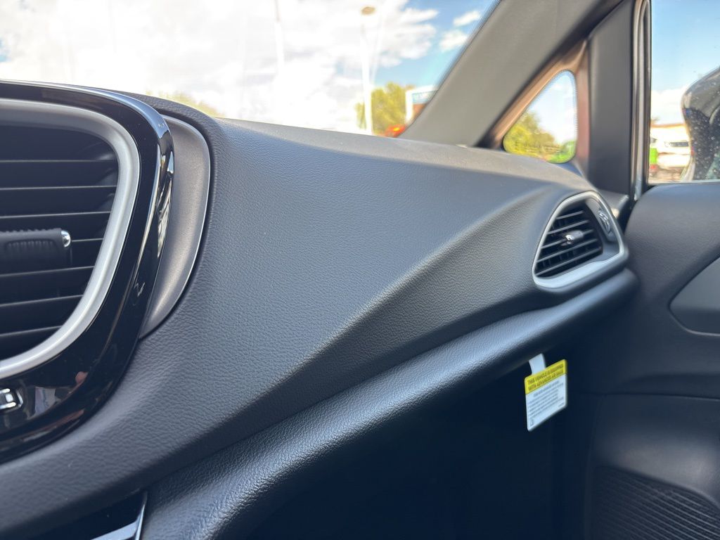 2026 Chrysler Voyager LX - Photo 39