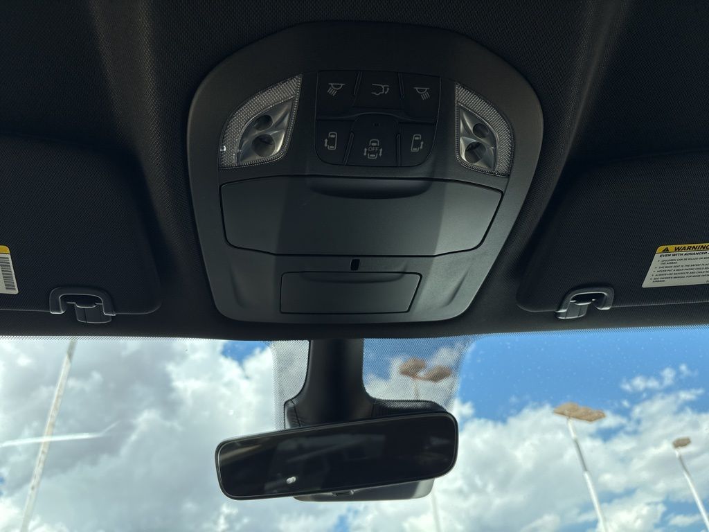 2026 Chrysler Voyager LX - Photo 42
