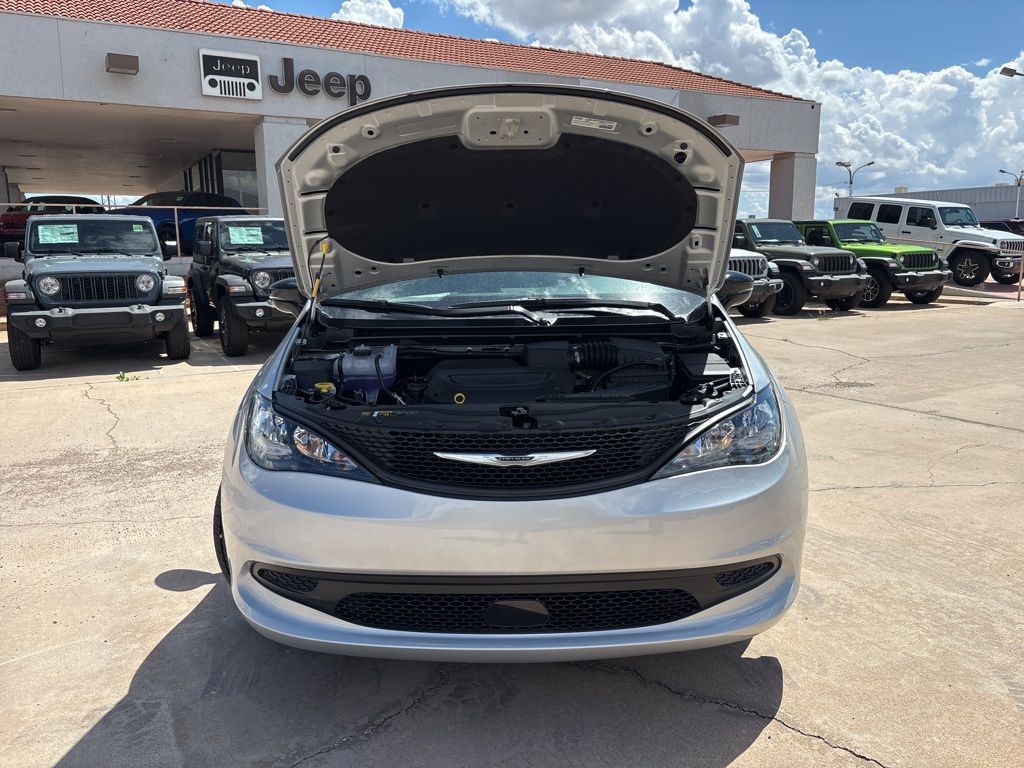 2026 Chrysler Voyager LX - Photo 53