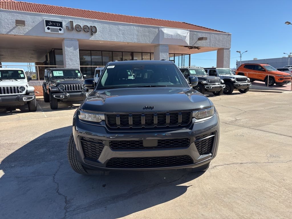 New 2026 Jeep Grand Cherokee LAREDO ALTITUDE 4X4 Sport Utility