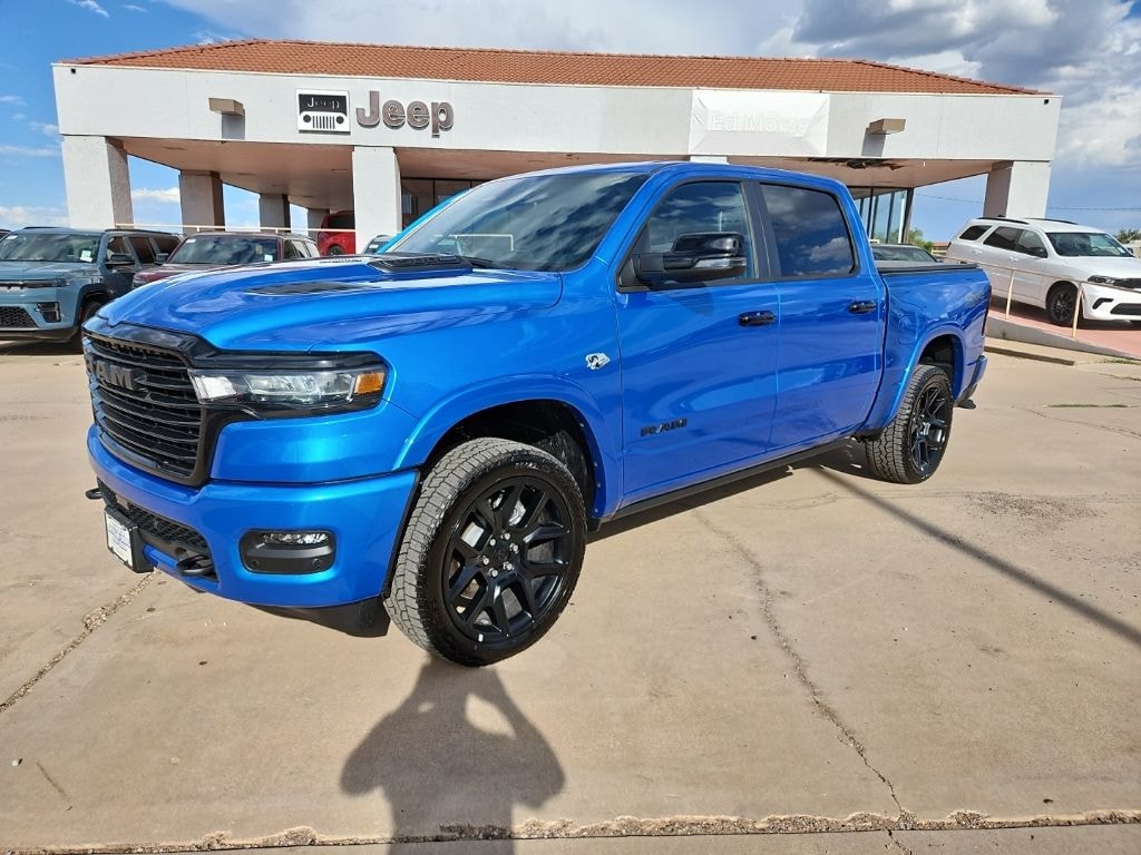 New 2026 Ram 1500 LARAMIE CREW CAB 4X4 5'7 BOX Pickup