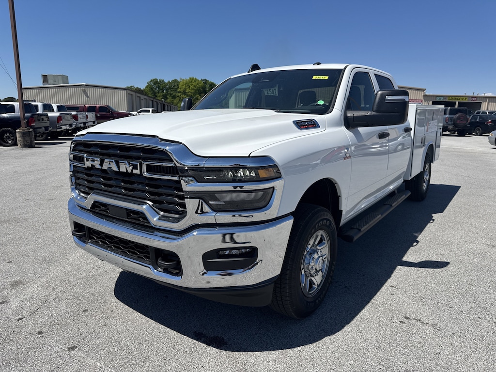New 2026 Ram 2500 TRADESMAN CREW CAB 4X4 8' BOX Pickup