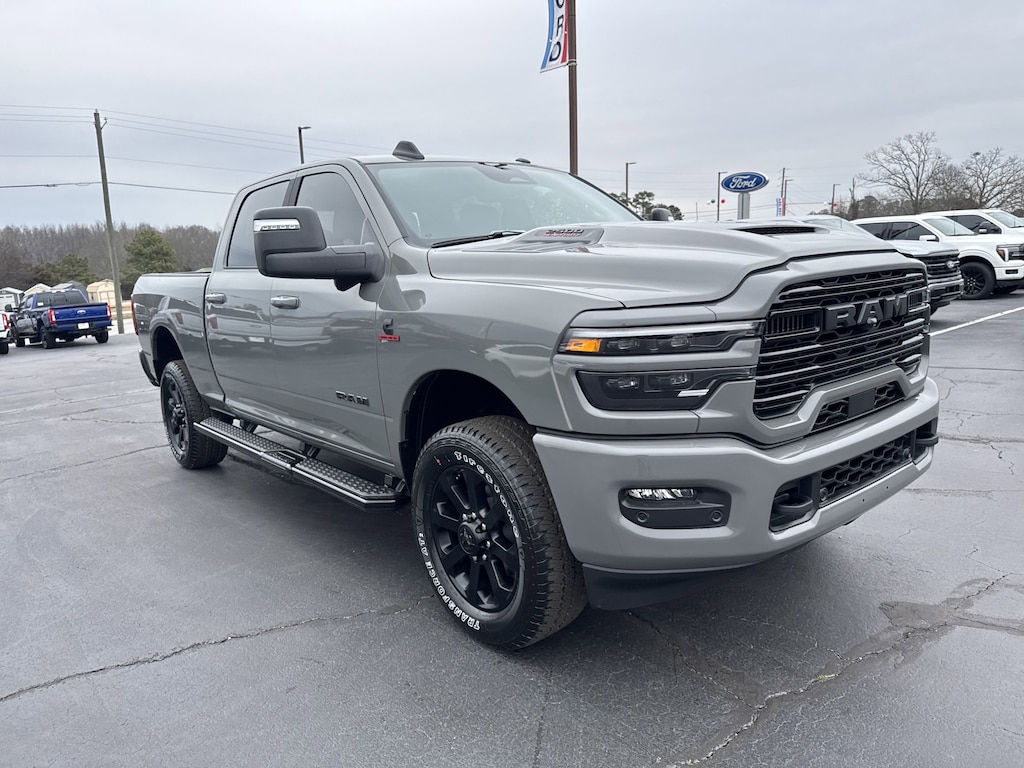 New 2026 Ram 2500 LARAMIE CREW CAB 4X4 6'4 BOX Pickup