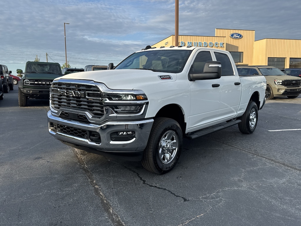 New 2026 Ram 2500 TRADESMAN CREW CAB 4X4 6'4 BOX Pickup