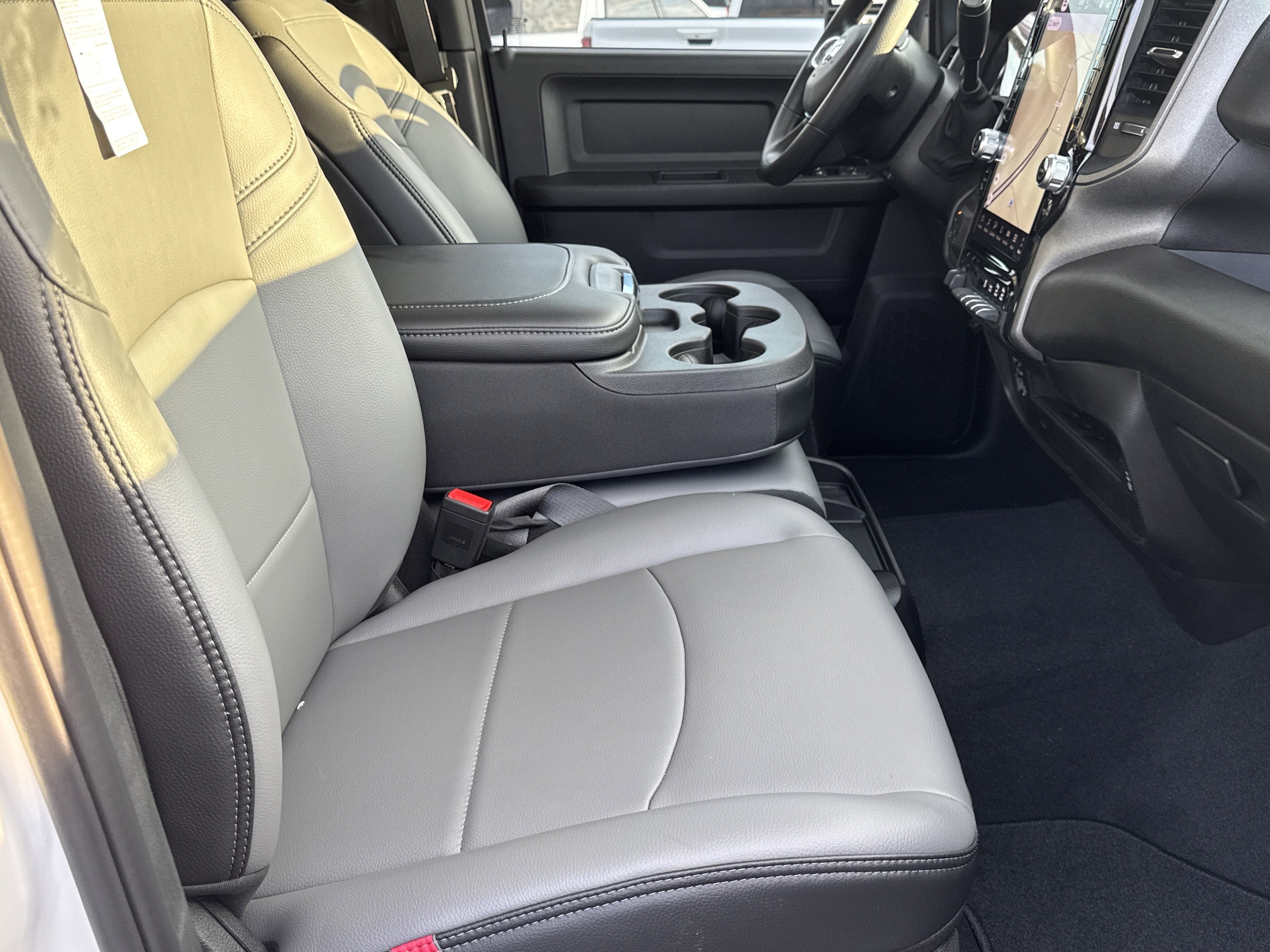 2026 RAM 2500 Tradesman - Photo 13