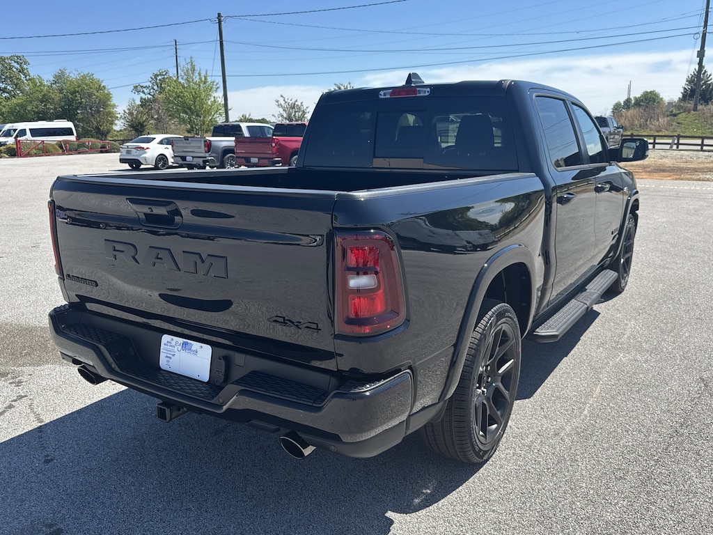 New 2026 Ram 1500 LARAMIE CREW CAB 4X4 5'7 BOX Pickup
