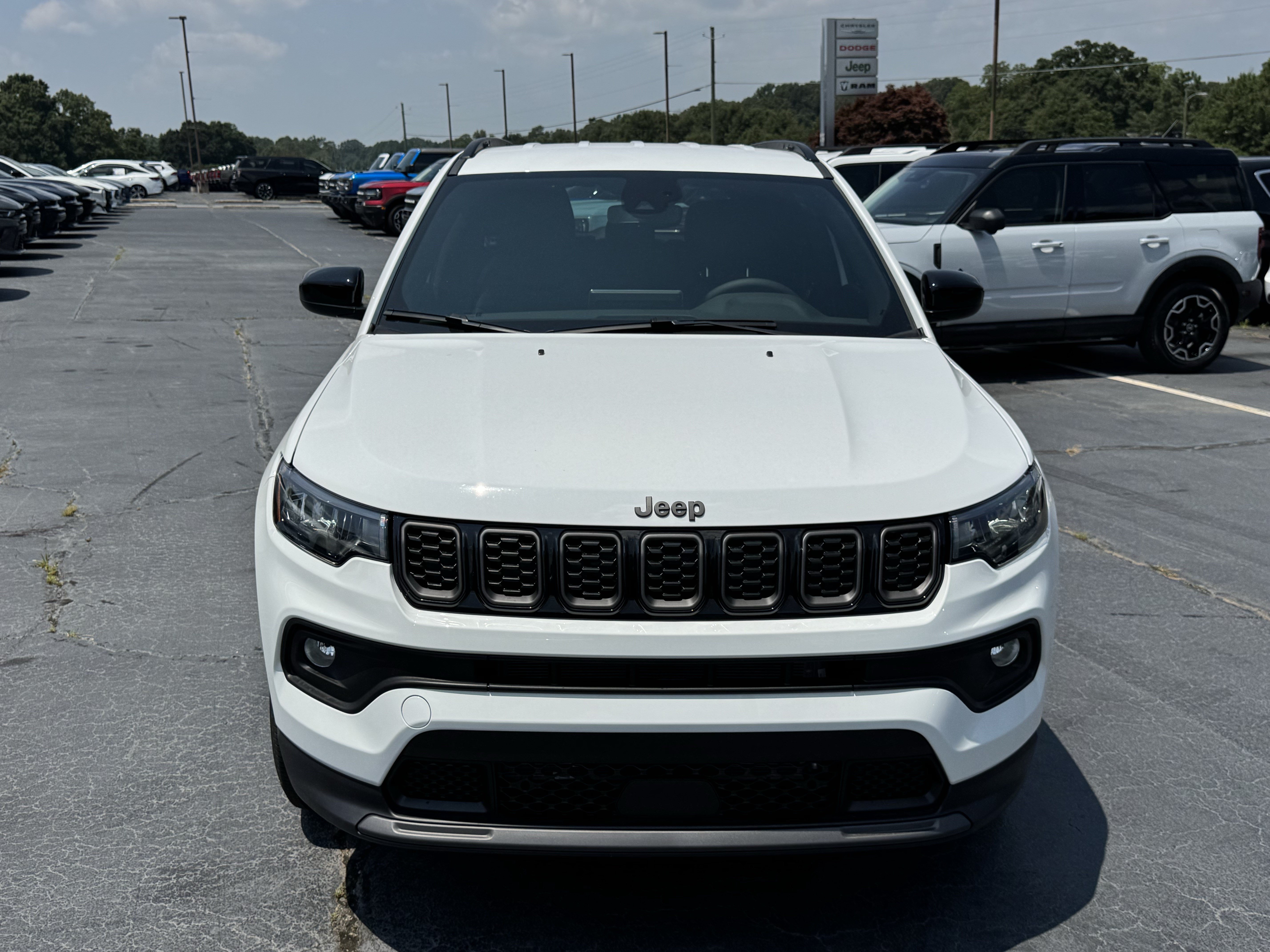 New 2026 Jeep Compass LATITUDE ALTITUDE 4X4 Sport Utility