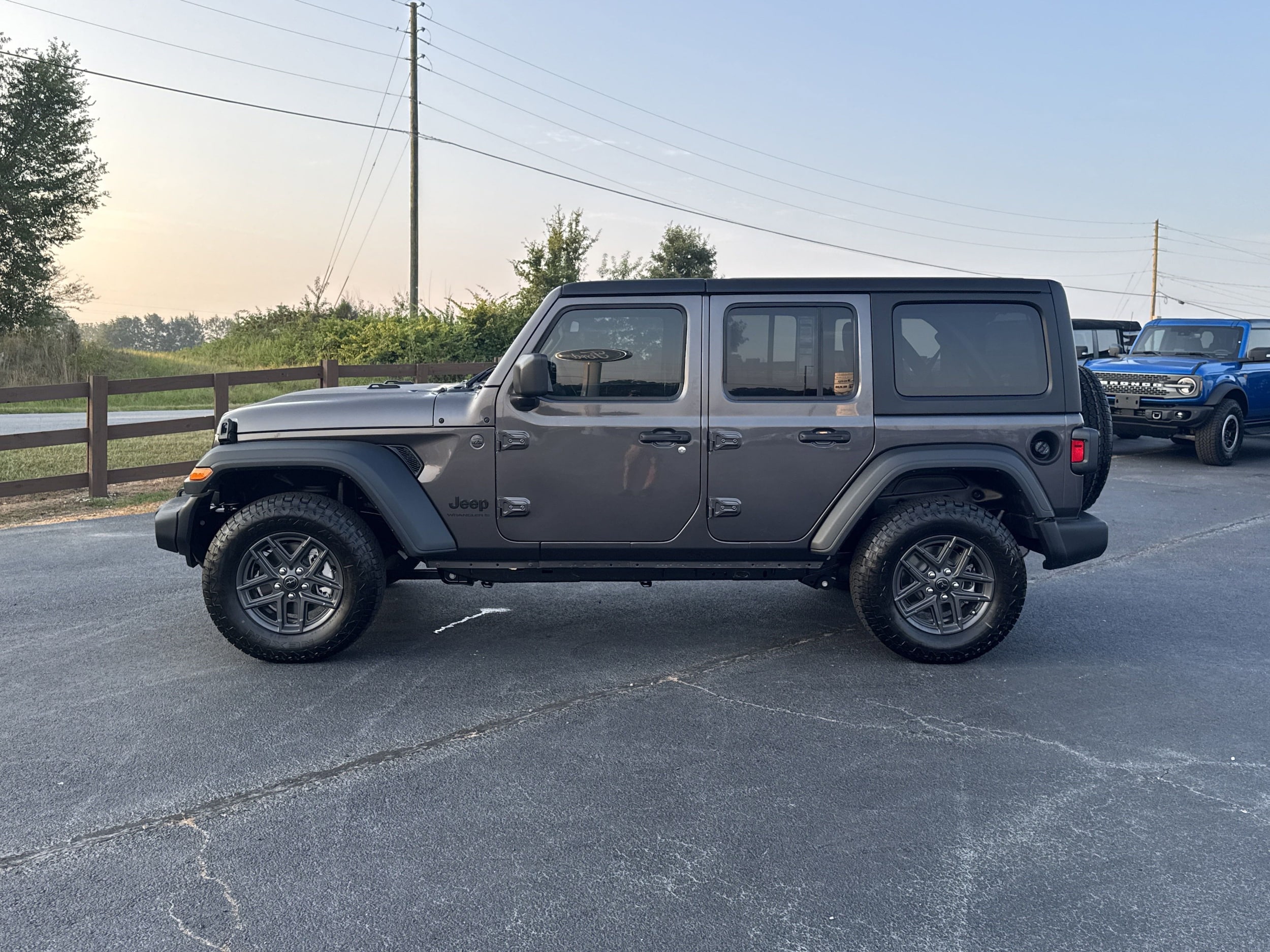 2025 Jeep Wrangler 4-Door Sport S - Photo 8