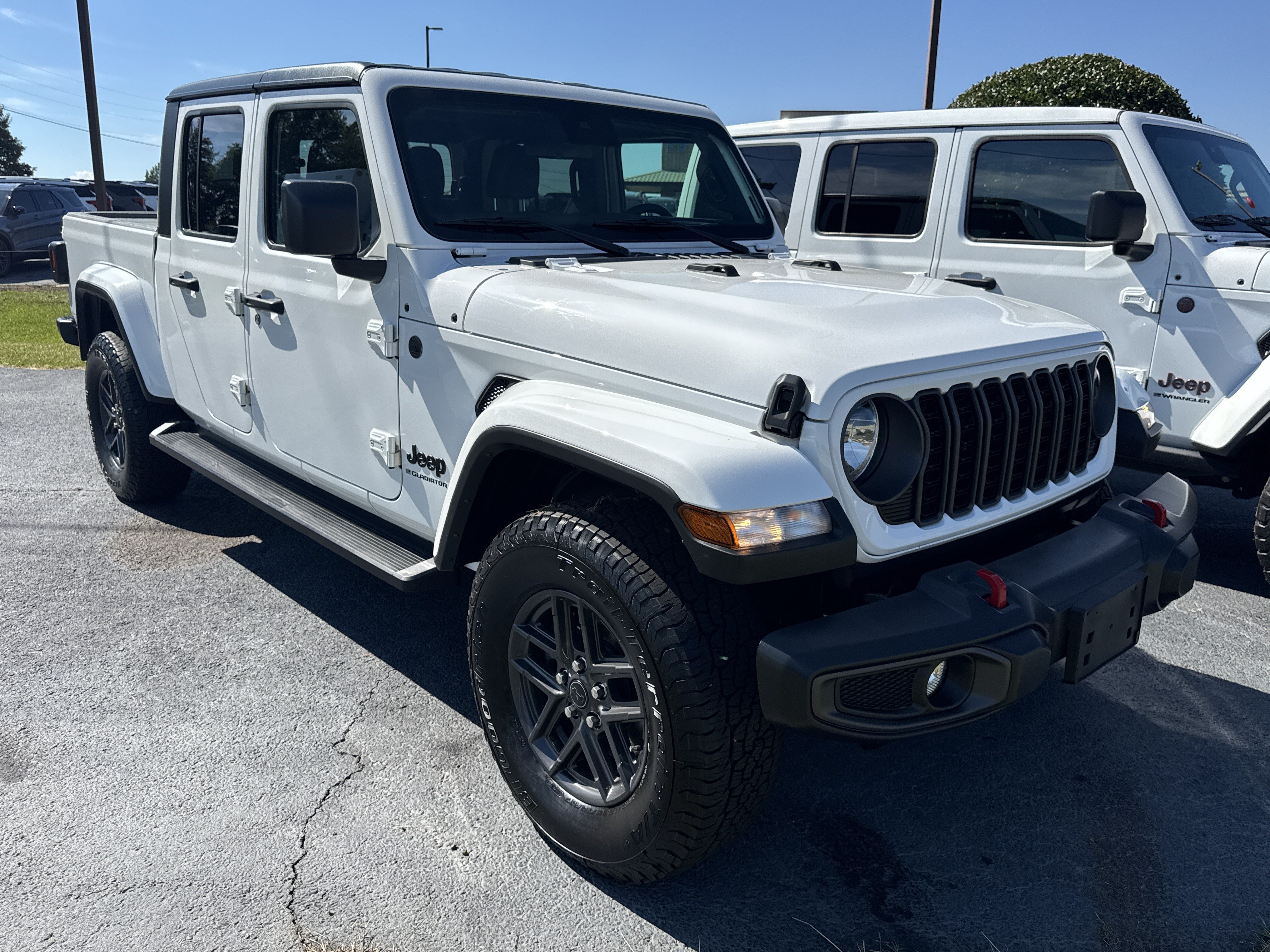 Used 2024 Jeep Gladiator Sport S Sport S 4x4