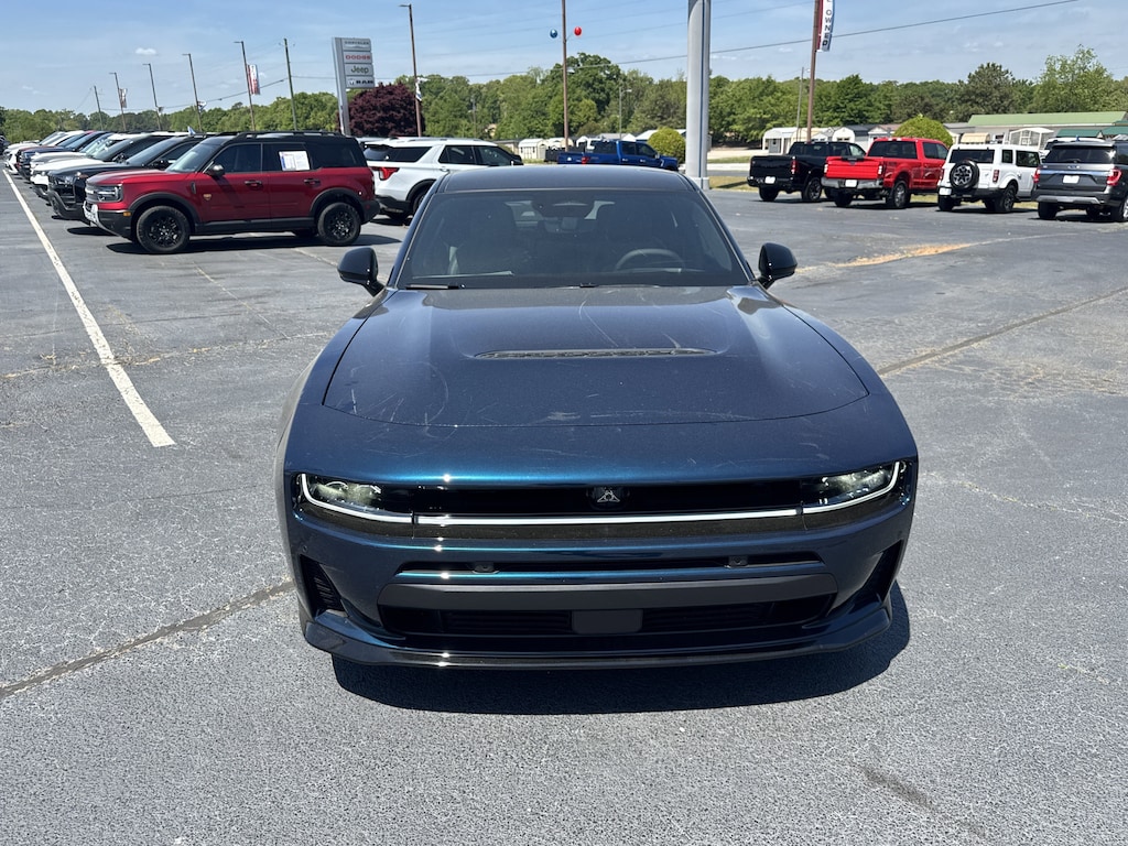 New 2026 Dodge Charger R/T PLUS 4-DOOR AWD Sedan